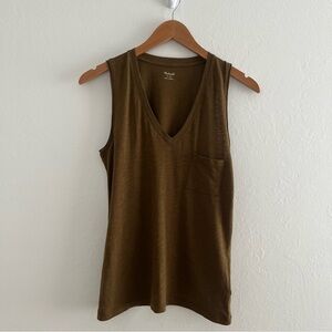 NWT Madewell Whisper Cotton V-Neck Tank Top Sz XS Army Green Pocket Sleeveless